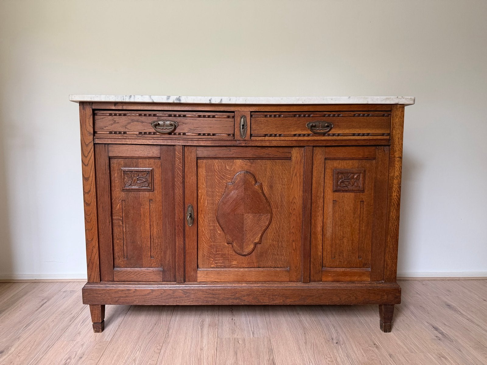 Antieke kast / commode met marmeren blad 116x51x84cm, Ophalen