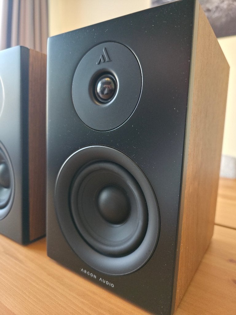 Argon Audio Forus 4 Speakers (Notenhout) Nieuwstaat!