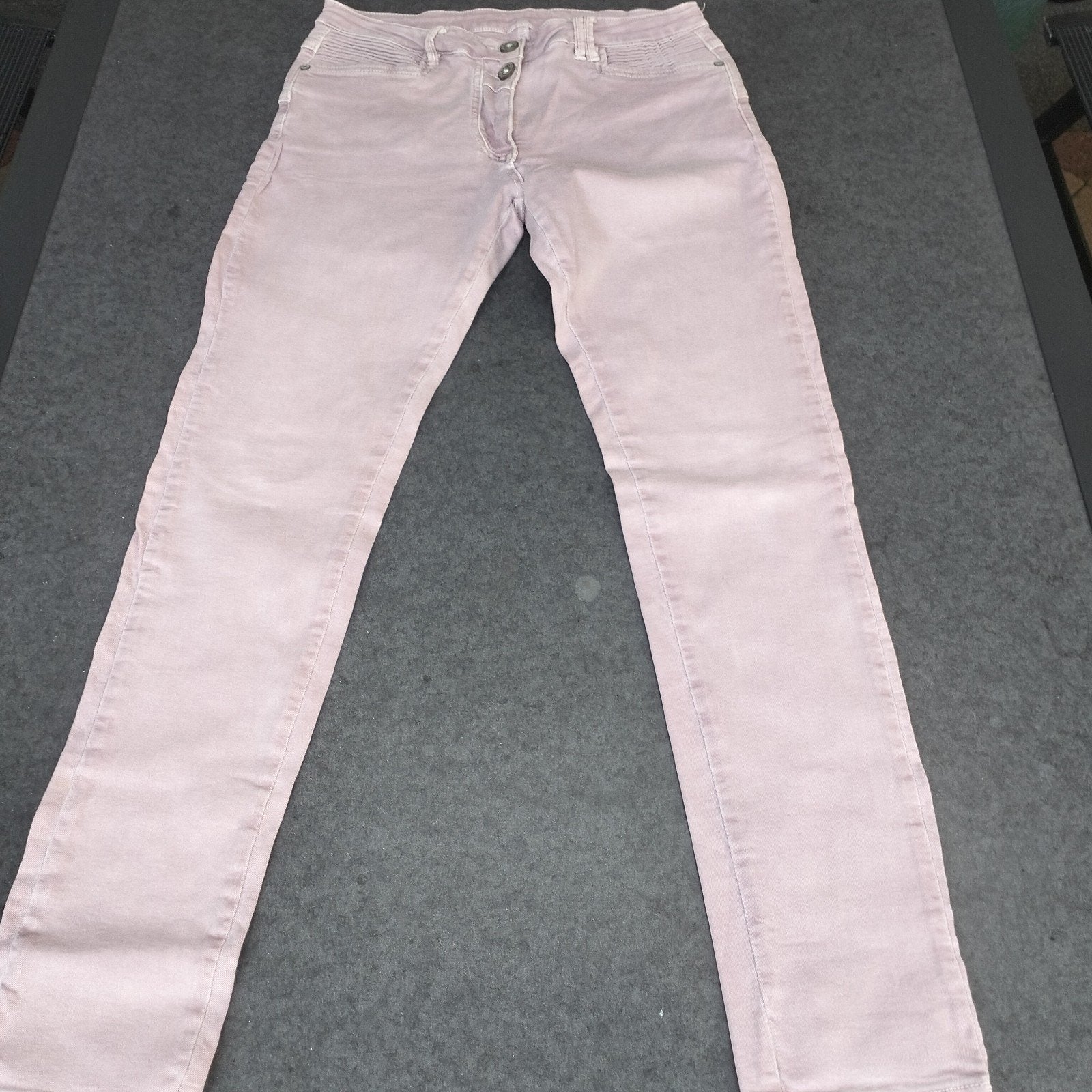 Licht rose jeans mt L zgan, Ophalen of Verzenden, Zo goed als nieuw, Overige kleuren, W28 - W29 (confectie 36)