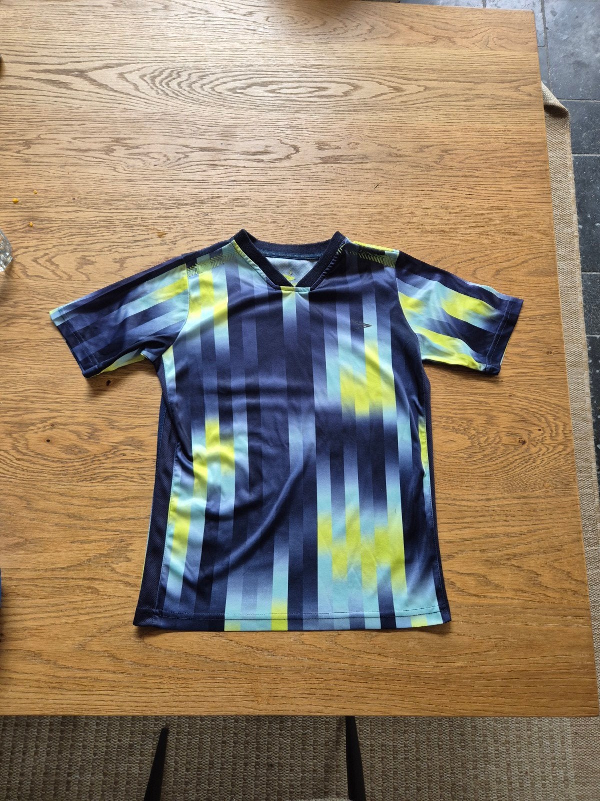 Dutchy sportshirt jongens maat 146 blauw, Ophalen of Verzenden, Zo goed als nieuw, Sport- of Zwemkleding