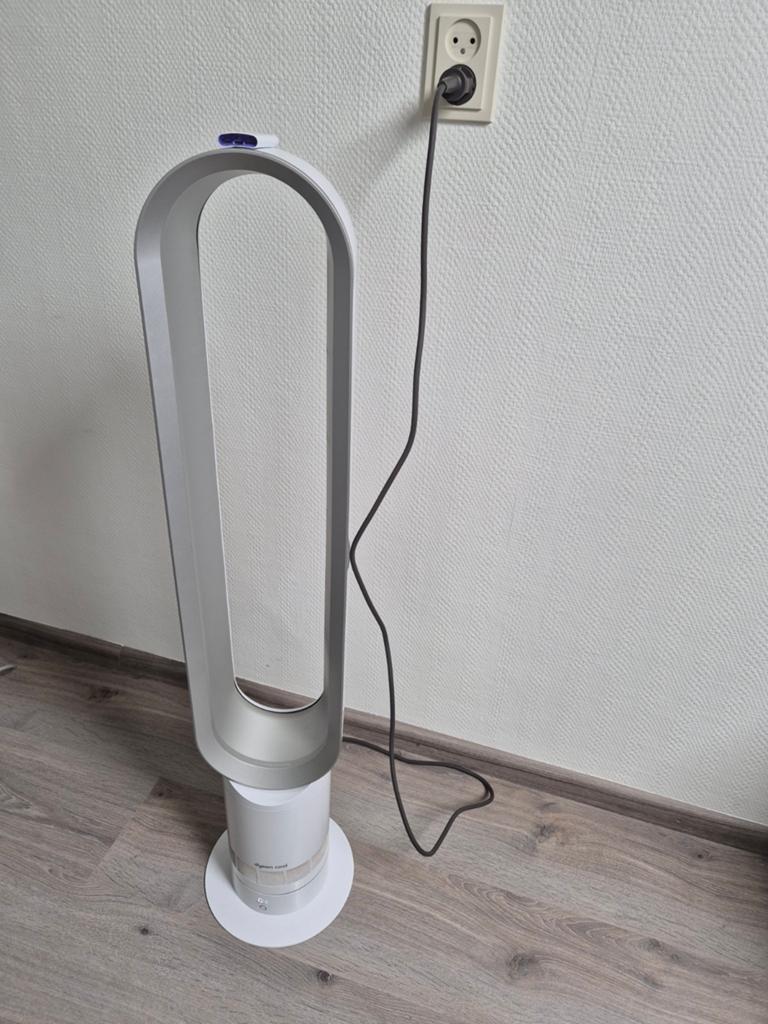 Dyson AM07 Torenventilator met afstandsbediening, Witgoed en Apparatuur, Ventilatoren, Gebruikt, Torenventilator, Ventilator met afstandsbediening