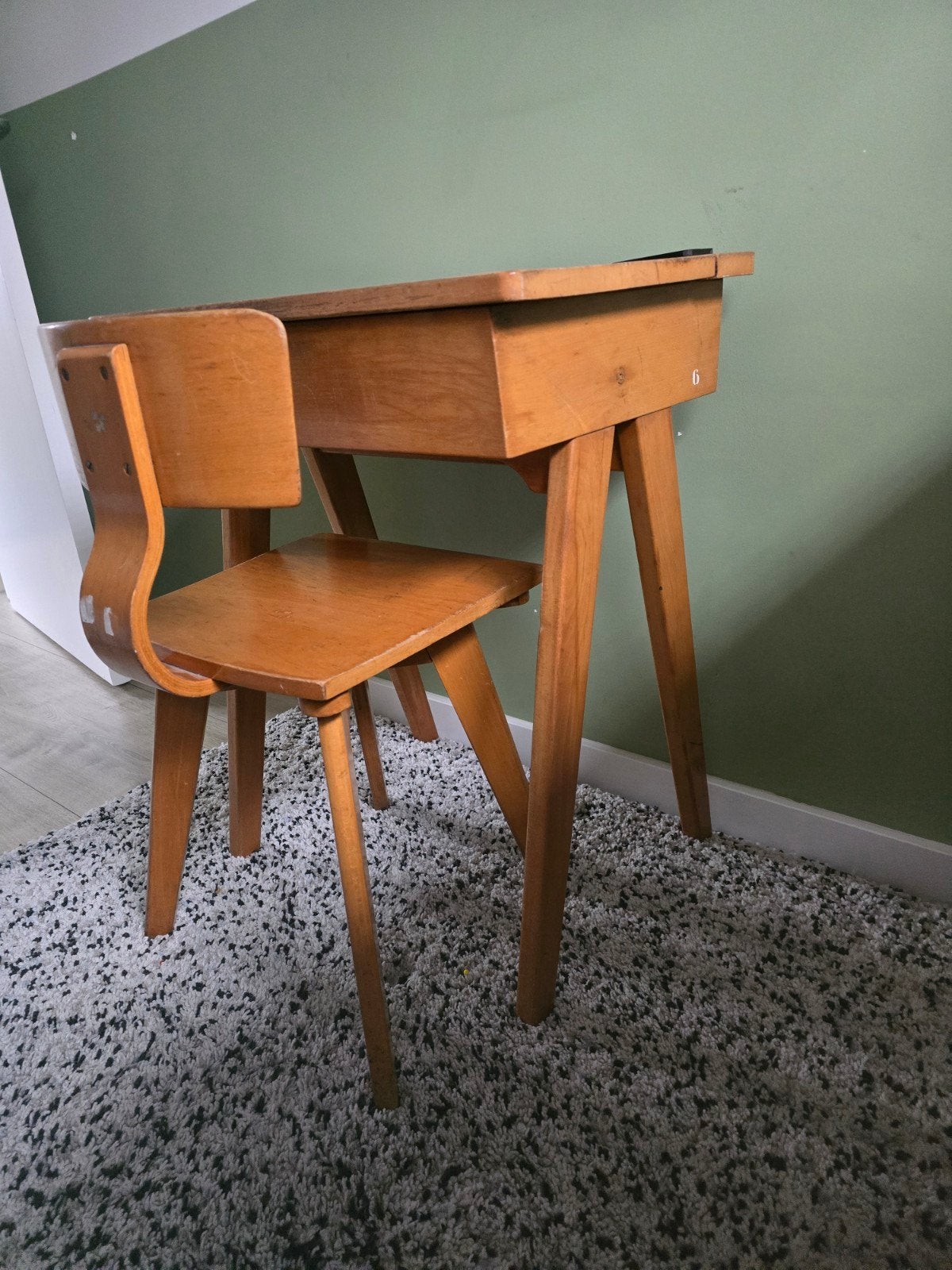 Vintage schoolbankje (2 stuks) / inmiddels 1 verkocht, Ophalen