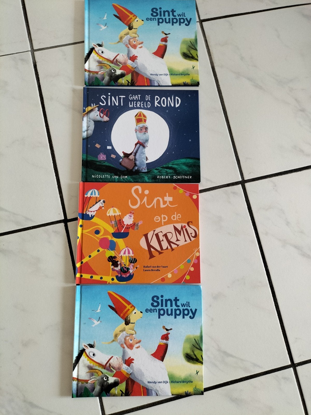 4 Sinterklaasboeken Unilever 2019, Jongen of Meisje, Nieuw, Ophalen of Verzenden, Voorleesboek