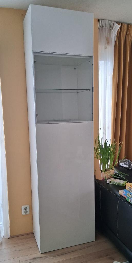 Te koop hoge Ikea kast in hoogglans, Ophalen, Minder dan 50 cm, 200 cm of meer, Zo goed als nieuw