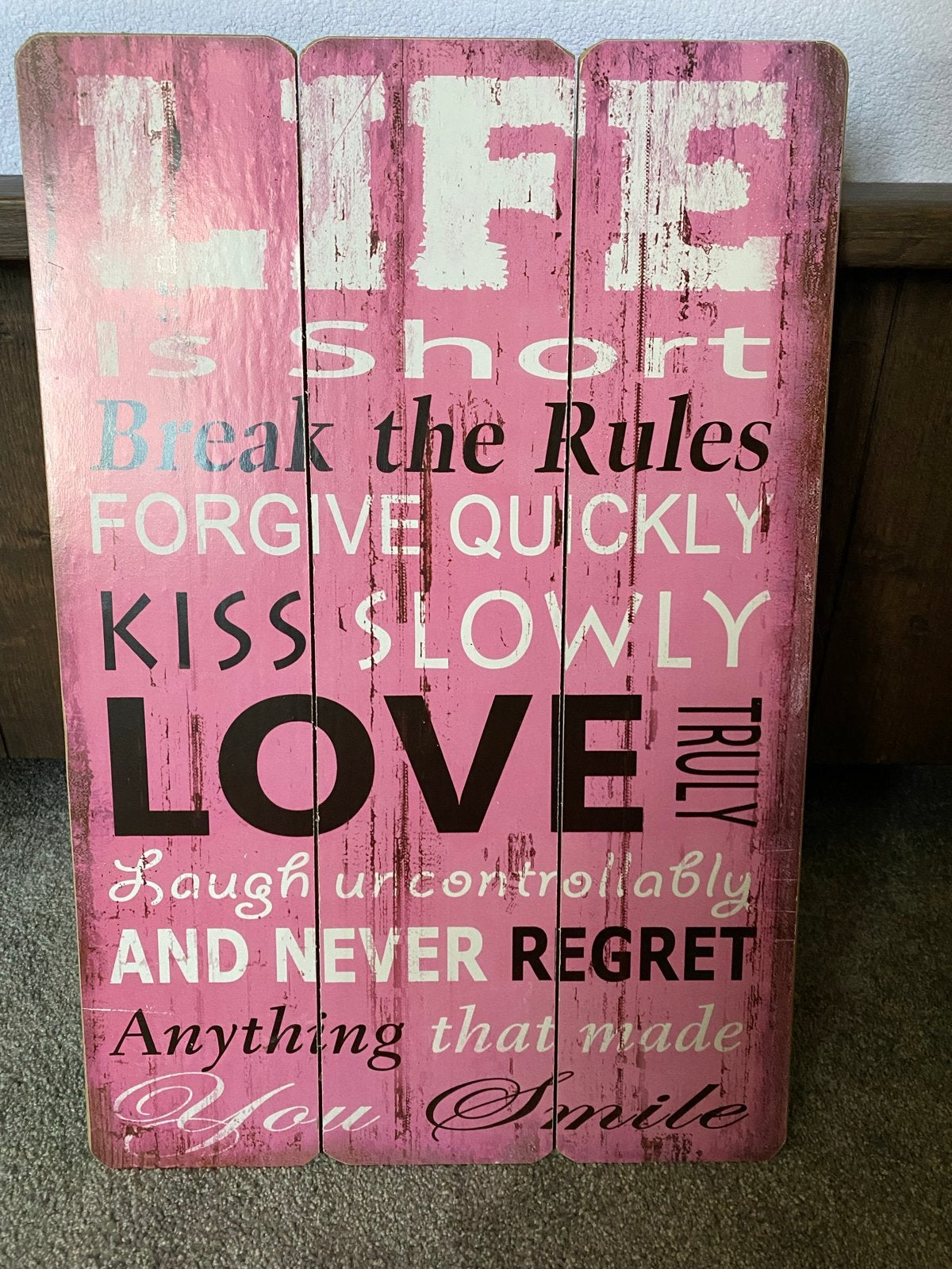 Roze Tekstbord 'Life is Short' - Decoratief Houten Wandbord, Huis en Inrichting, Woonaccessoires | Tekstborden en Spreuken, Ophalen