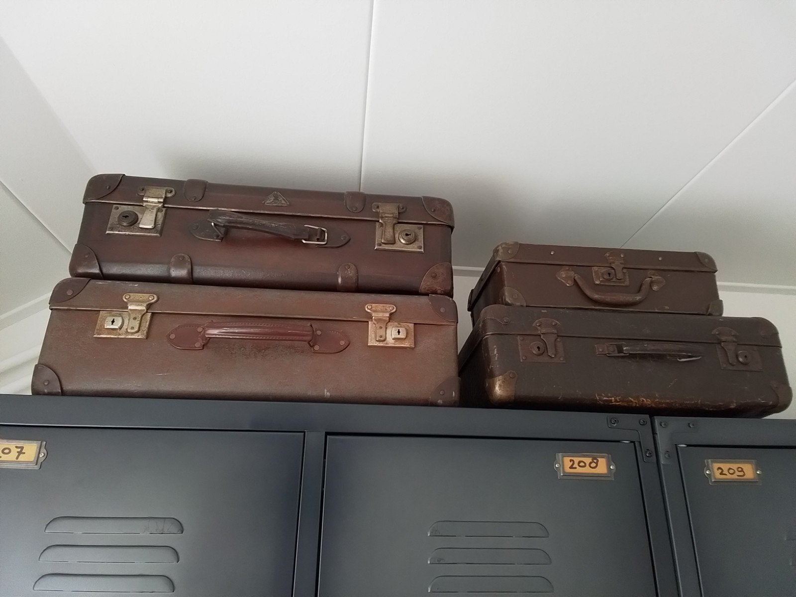 Oude koffers, Sieraden, Tassen en Uiterlijk, Koffers, Ophalen of Verzenden, Gebruikt, Hard kunststof, 70 cm of meer