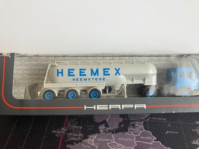 Herpa 1 : 87 Vrachtwagen, Hobby en Vrije tijd, Ophalen of Verzenden, Nieuw, Bus of Vrachtwagen, Herpa