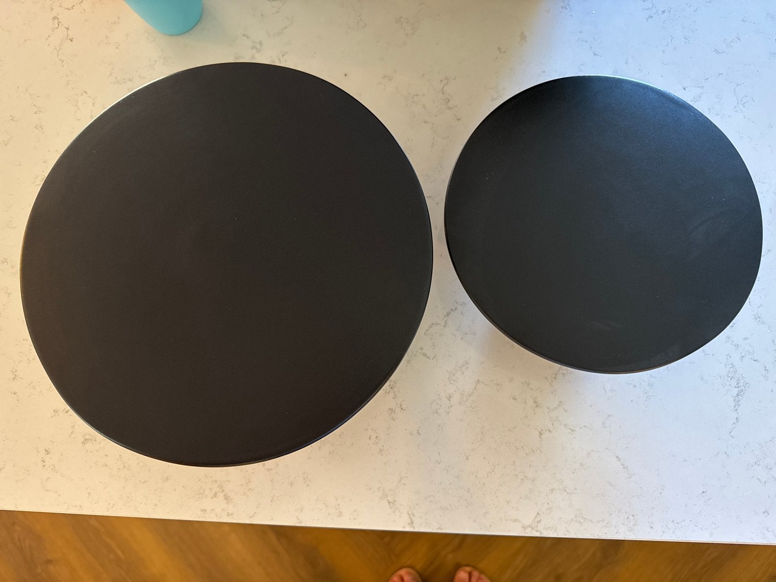 Set van 2 zwarte taartplateaus / etagères, Ophalen of Verzenden, Zo goed als nieuw, Taartplateau, Overige materialen
