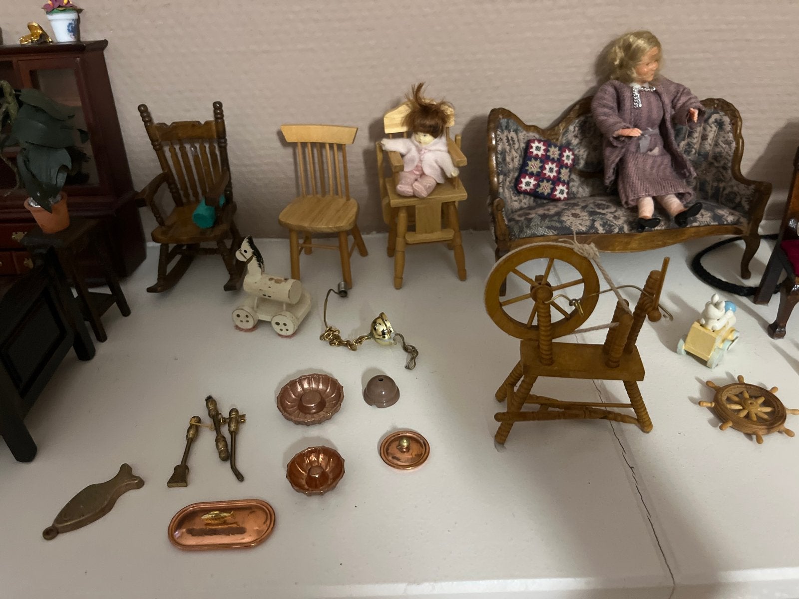 Grote collectie miniatuur meubels en accessoires, Ophalen of Verzenden, Gebruikt