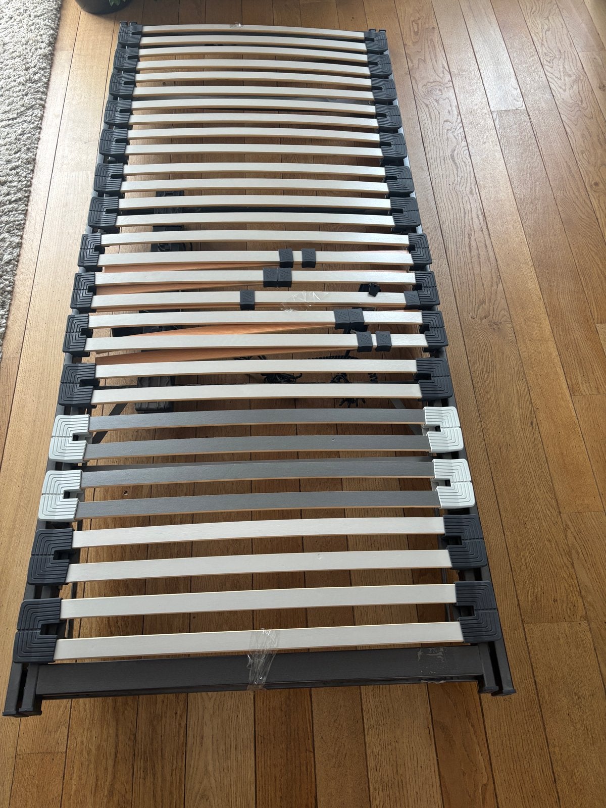 Lattenbodem - Electrisch verstelbaar, Ophalen, 90 cm, Eenpersoons, 210 cm