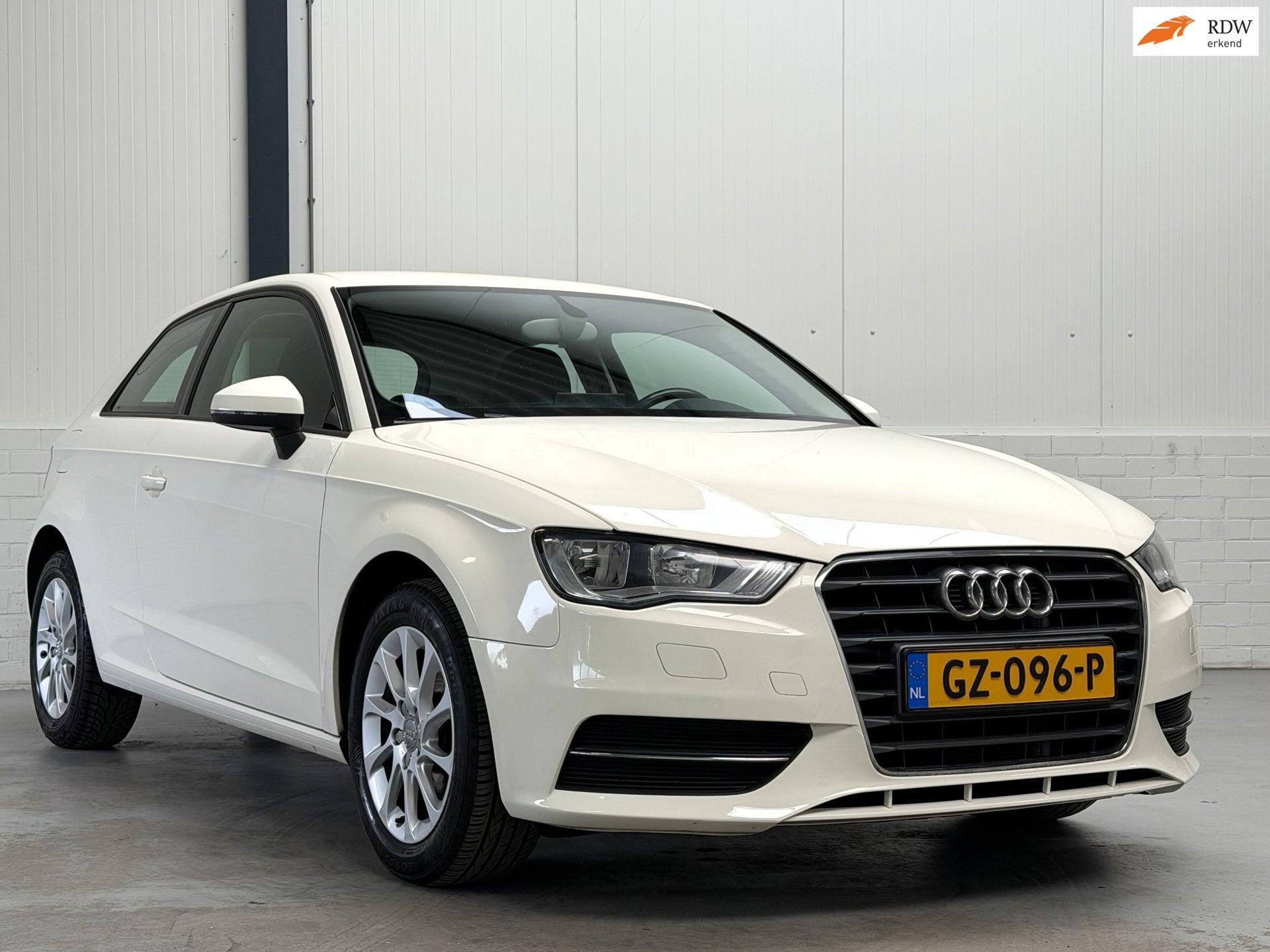 Audi A3 1.2 TFSI Ambition Pro Line plus|Carplay|Trekhaak, Auto's, Voorwielaandrijving, Euro 5, Stof, Gebruikt