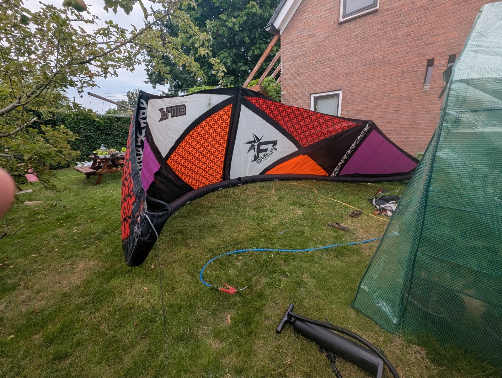 Fluid 12m V6 Kitesurf Set - Ideaal voor beginners, Watersport en Boten, Kitesurfen, Kitesurf-set, Twintip, Ophalen of Verzenden