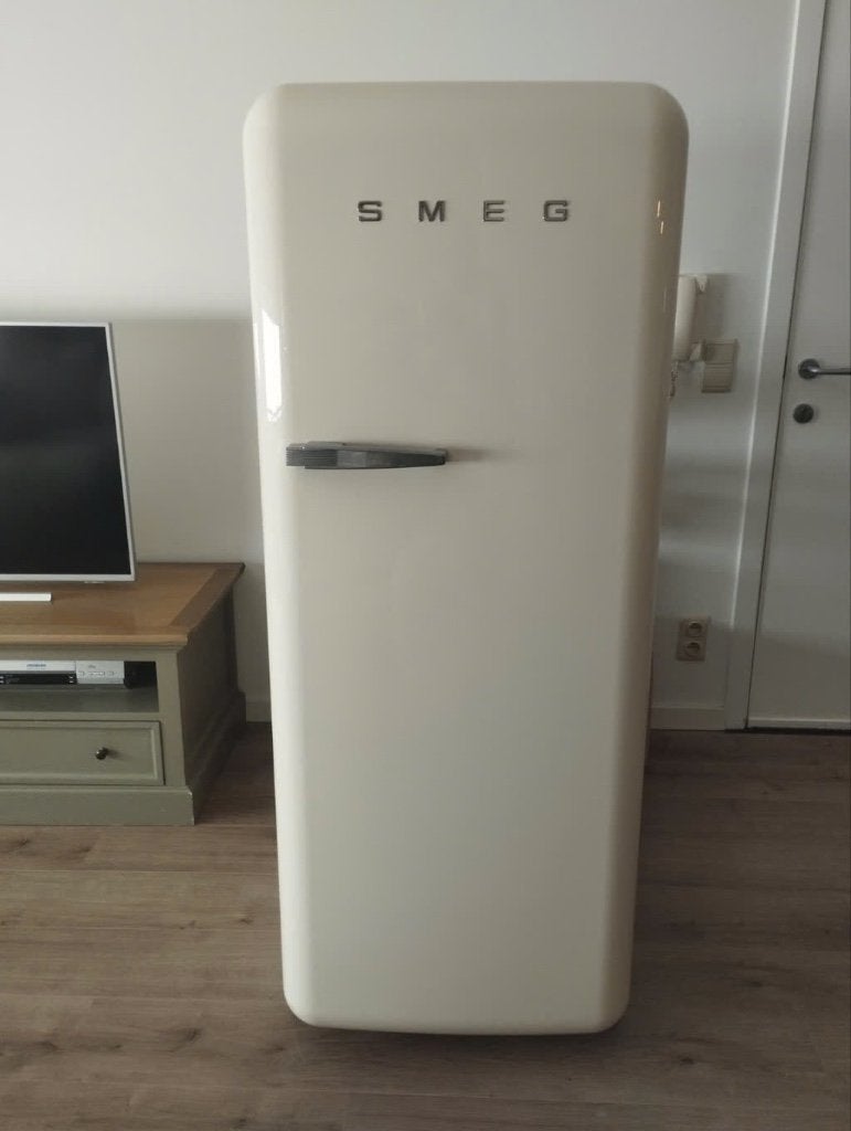 Smeg koelkast vriezer combi FAB28RCR6, Witgoed en Apparatuur, Koelkasten en IJskasten, Gebruikt, 200 liter of meer, 60 cm of meer