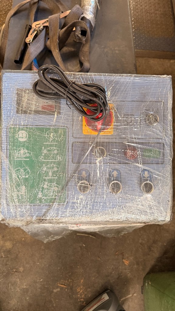 WLS354L Opbouw Schaarhefbrug 3,5 ton – APK  - 50% korting, Ophalen, Wolf, Wolf, Wolf