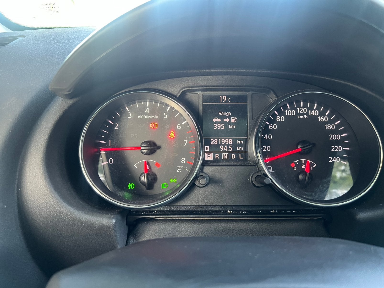 Foto 22 van Nissan Qashqai 1.6 2WD CVT 2013 Wit