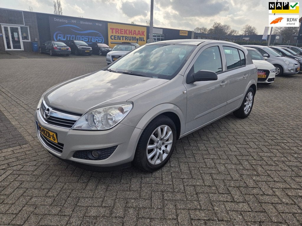 Opel Astra 1.6 Temptation/CRUIS CONTROL/PARKSENSOR, Auto's, 15 km/l, Gebruikt, 4 cilinders, 635 kg