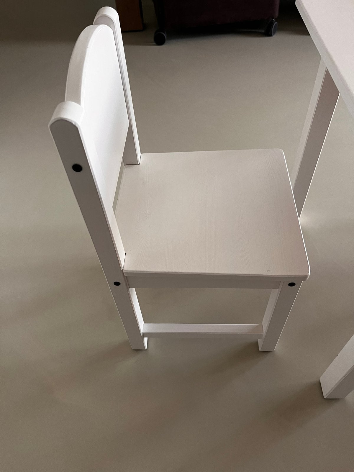 IKEA Sundvik kinder tafel met 2 stoelen, Ophalen, Gebruikt, Tafel(s) en Stoel(en)
