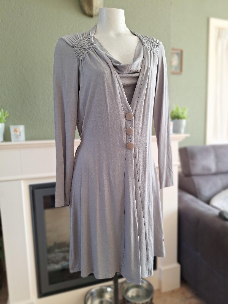 Xandres grijze waterval top en vest cardigan combi L 42 44, Verzenden, Maat 42/44 (L), Zo goed als nieuw, Knielengte