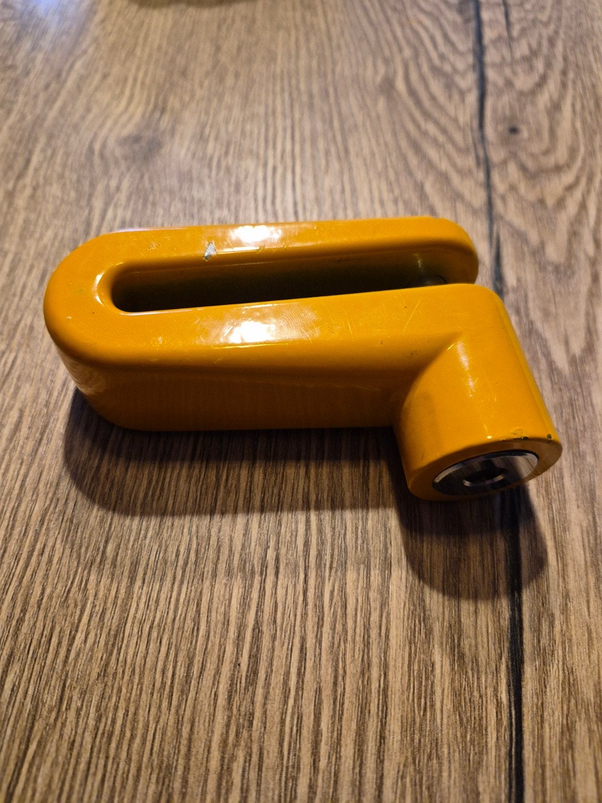 Schijfremslot voor motorfiets - Geel, Ophalen, Zo goed als nieuw