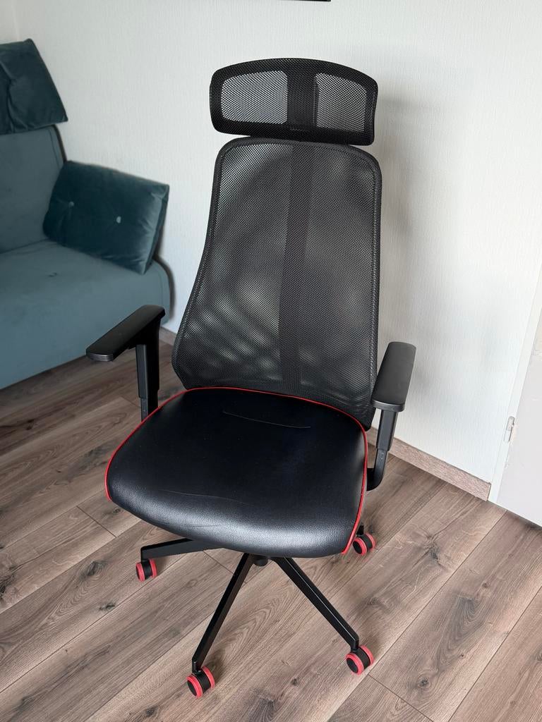 IKEA MATCHSPEL Gaming bureaustoel Zwart/Rood, Huis en Inrichting, Bureaustoelen, Ophalen, Gebruikt, Zwart, Gaming bureaustoel