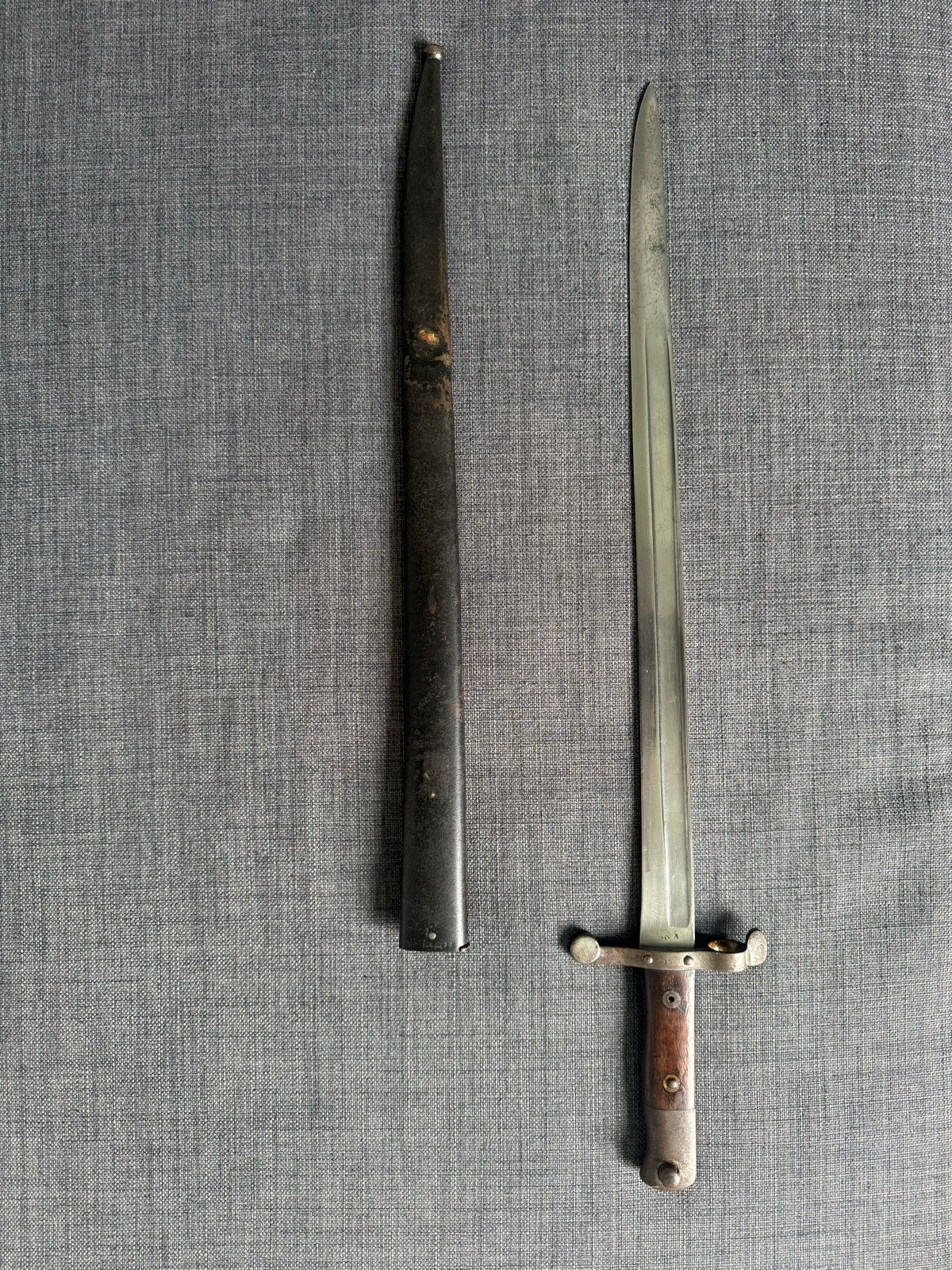 Portugese Model 1886 Bajonet met Schede - Gebruikt, Verzamelen, Militaria | Algemeen, Ophalen, Landmacht, Overige gebieden, Mes of Dolk