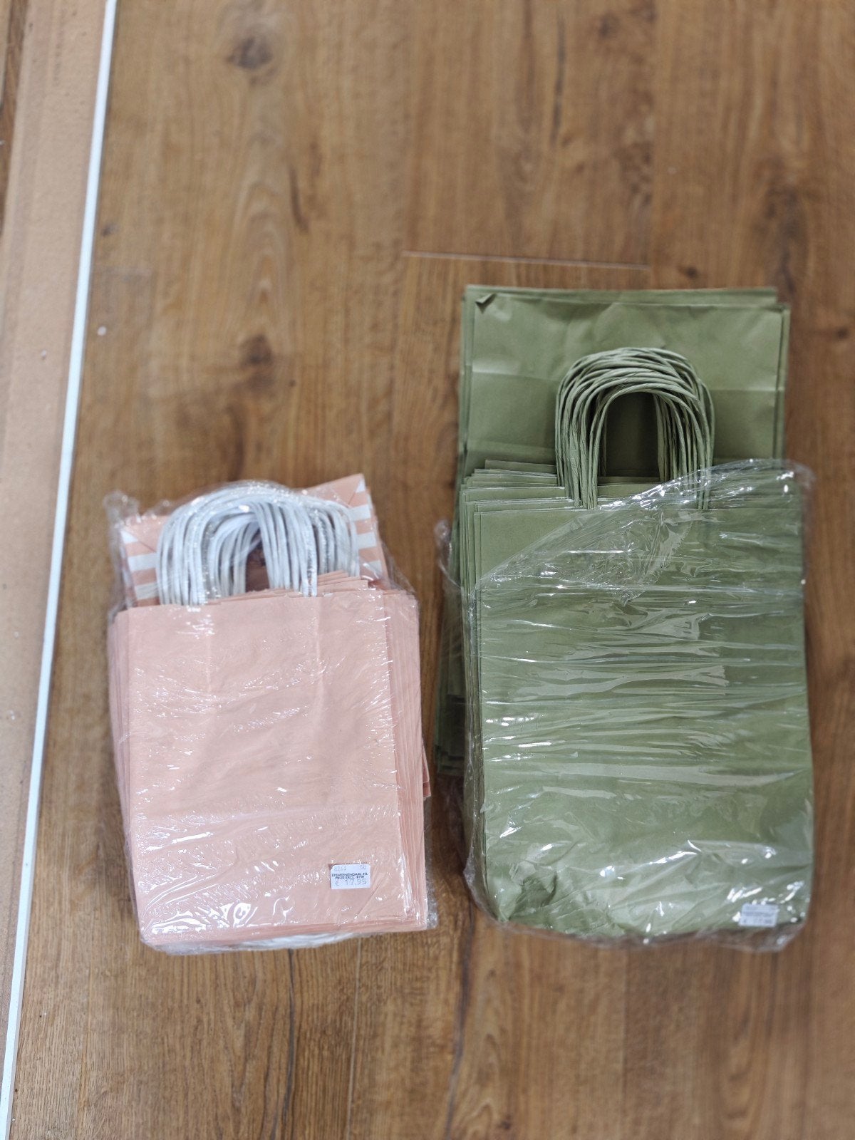 Set +/ 90 cadeautasjes, Ophalen