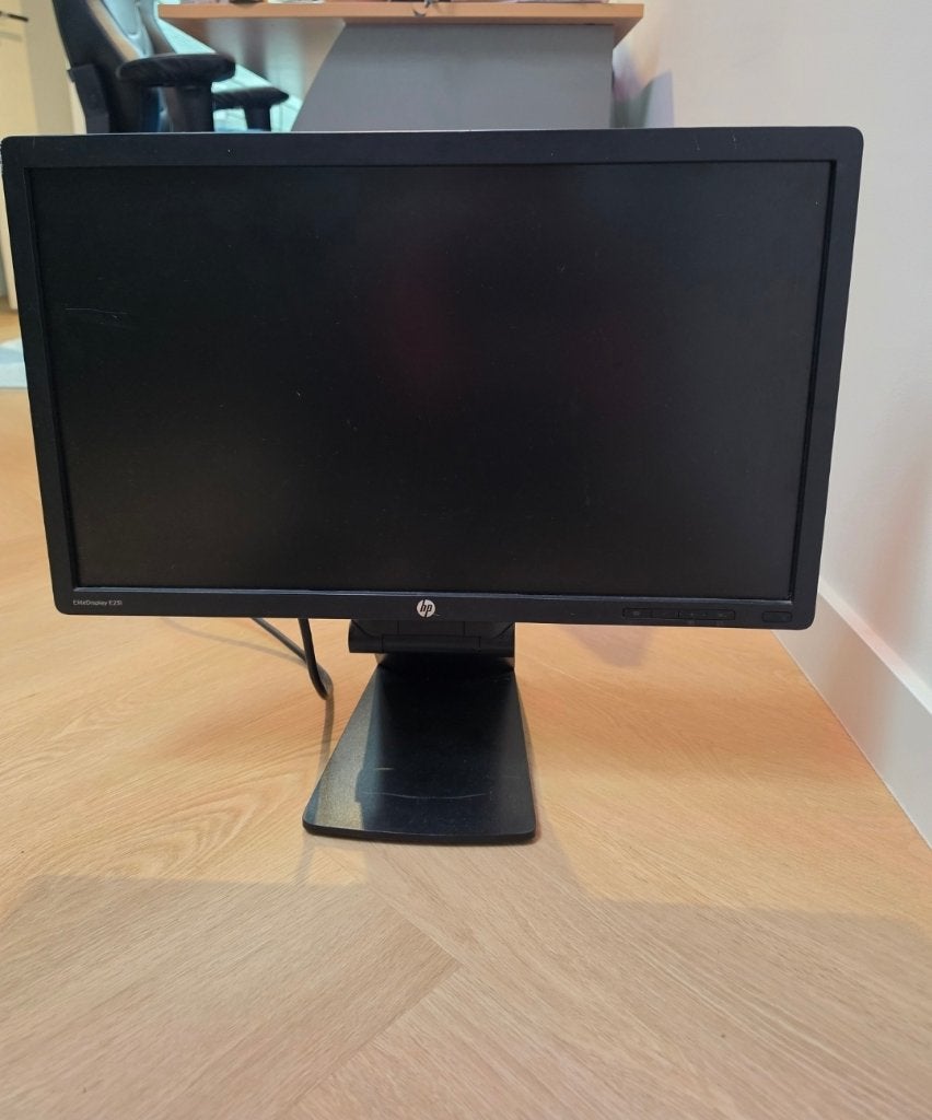 2 schermen hp en acer + docking station, Computers en Software, Ophalen, Full HD, Overige typen, Onbekend
