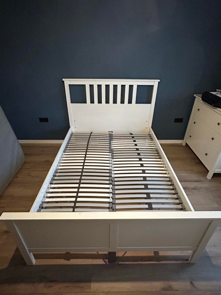 Ikea Hemnes 1.40 tweepersoonsbed frame met lattenbodem, Huis en Inrichting, Slaapkamer | Bedden, Ophalen, Gebruikt, Wit, Tweepersoons