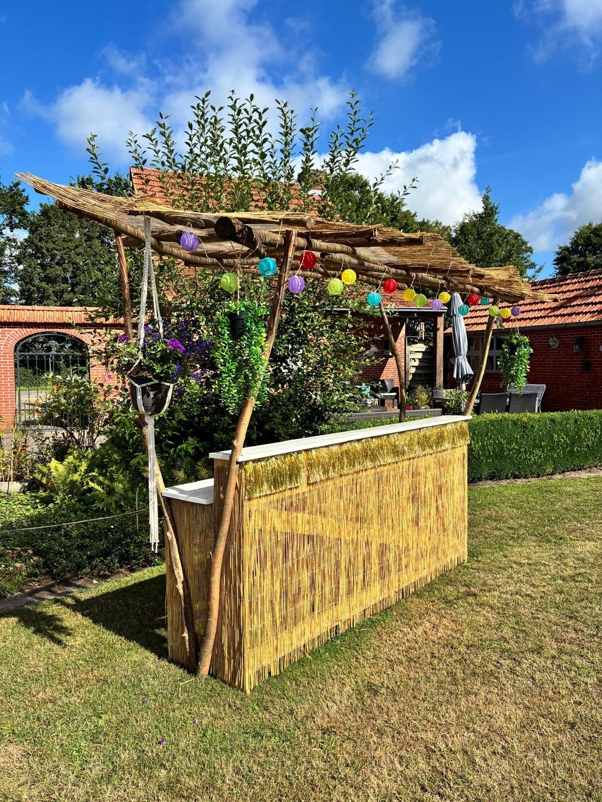 Bar ibiza boho tuin, Ophalen
