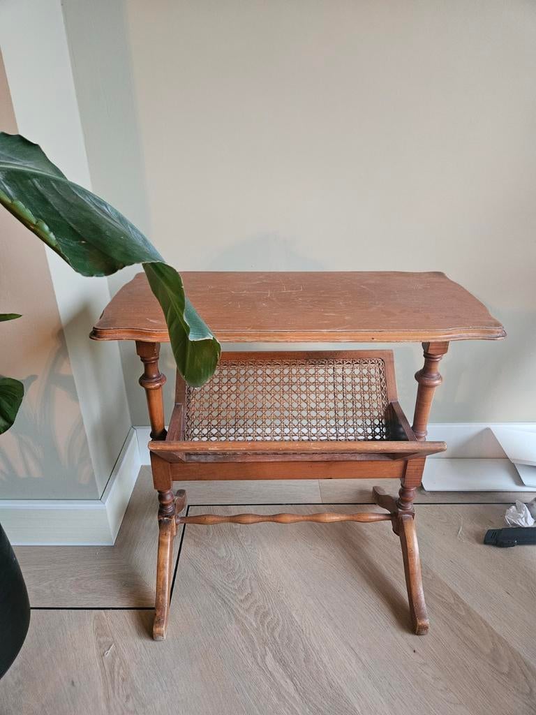 Vintage krantenbak/ bijzet tafeltje, Ophalen, 25 tot 50 cm, Rond, 50 tot 100 cm
