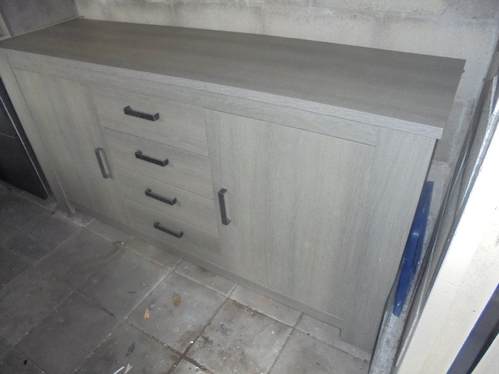 Dressoir Montell, Ophalen, Met plank(en), Modern., 150 tot 200 cm