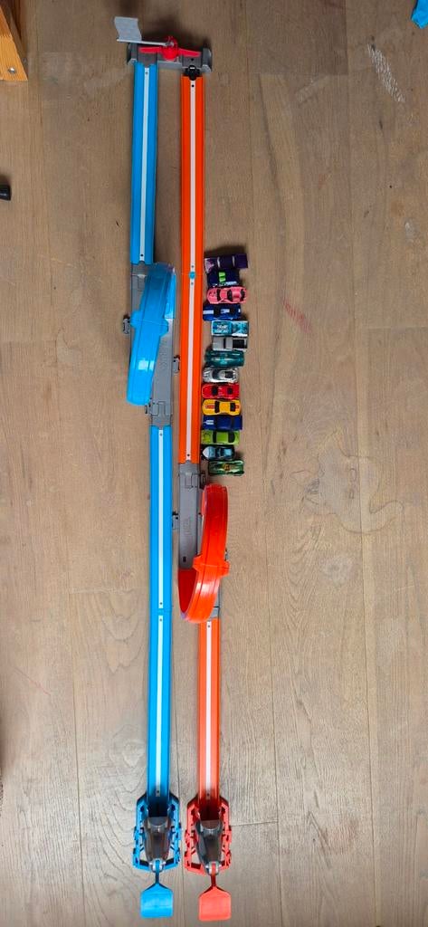 Hot Wheels racebaan met 14 auto's - Klaar voor de start!, Kinderen en Baby's, Speelgoed | Racebanen, Zelf te bouwen, Ophalen of Verzenden