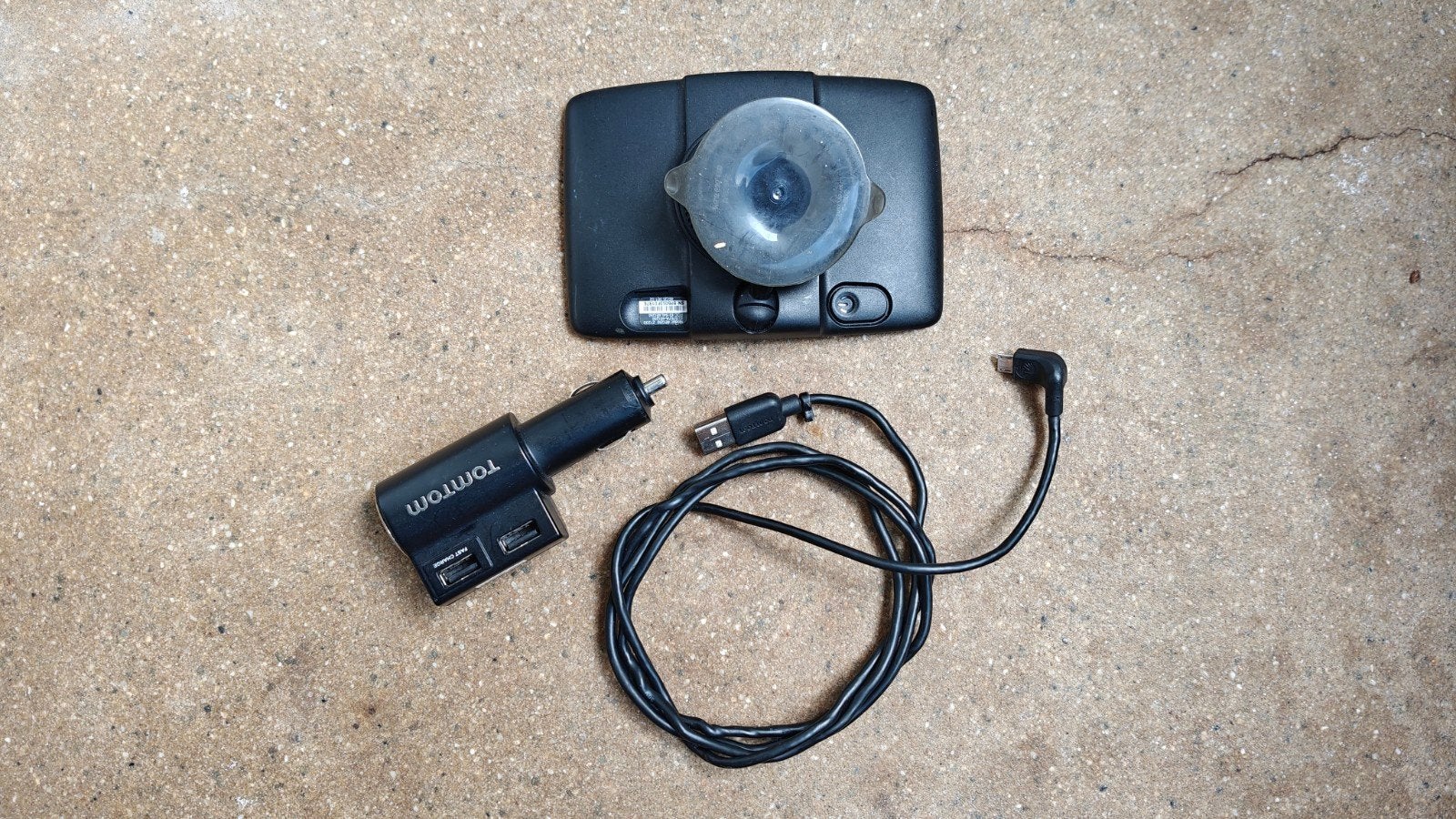 TomTom AEO50 Z1230 Navigatiesysteem met accessoires, Auto diversen, Autonavigatie, Ophalen of Verzenden, Gebruikt