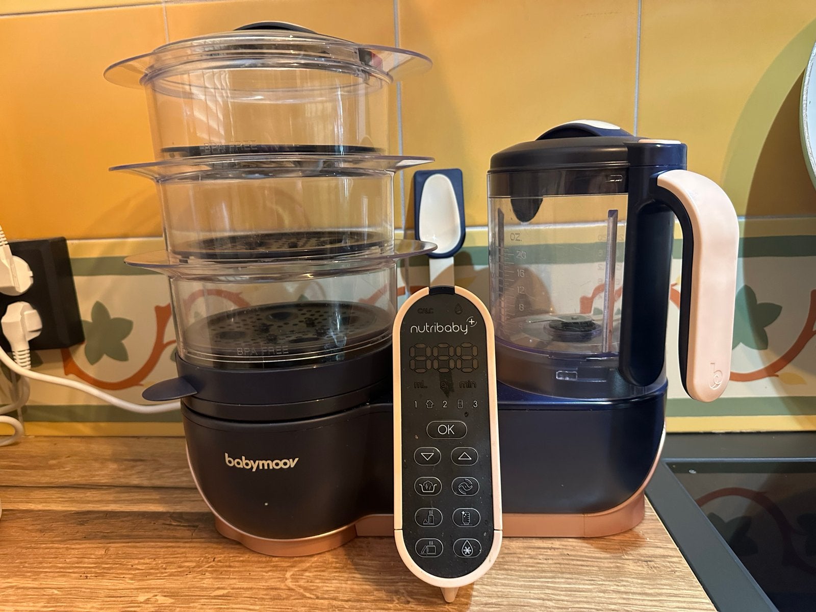 Babymoov Nutribaby+ voedselbereider met doos en receptenboek, Ophalen of Verzenden, Zo goed als nieuw