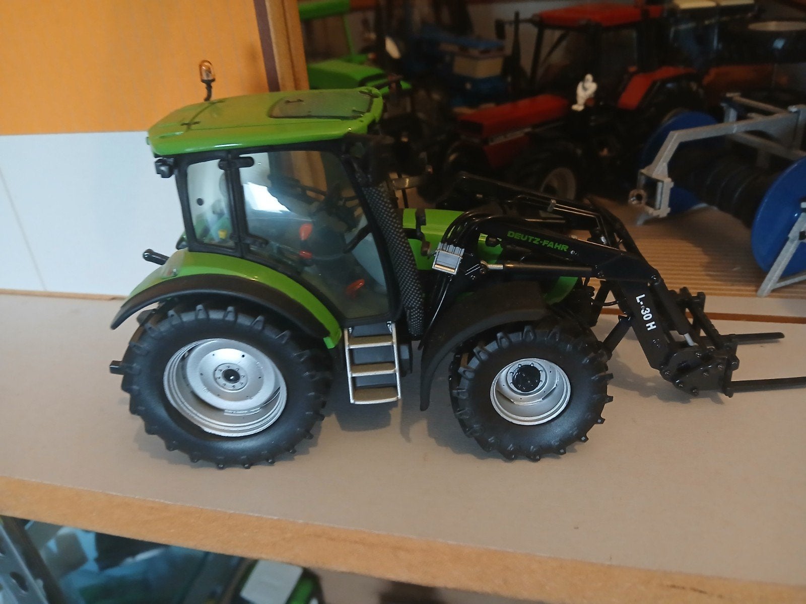 deutz k100 voorlader uh, Ophalen of Verzenden, Tractor of Landbouw, Universal Hobbies