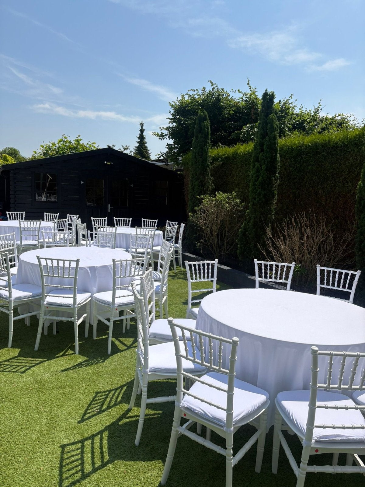 TE HUUR - Tafels en stoelen, Ophalen