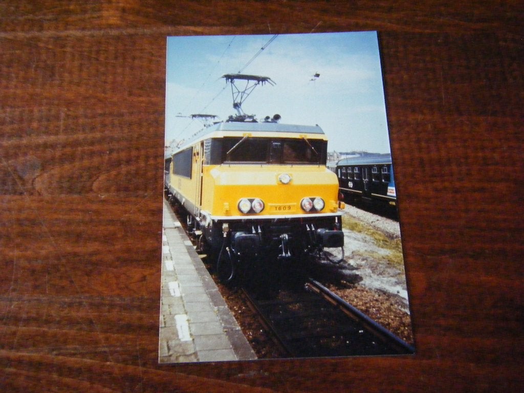 O43 - Locomotief 1609 - NS - Mooi, Ophalen of Verzenden, Trein, Kaart of Prent