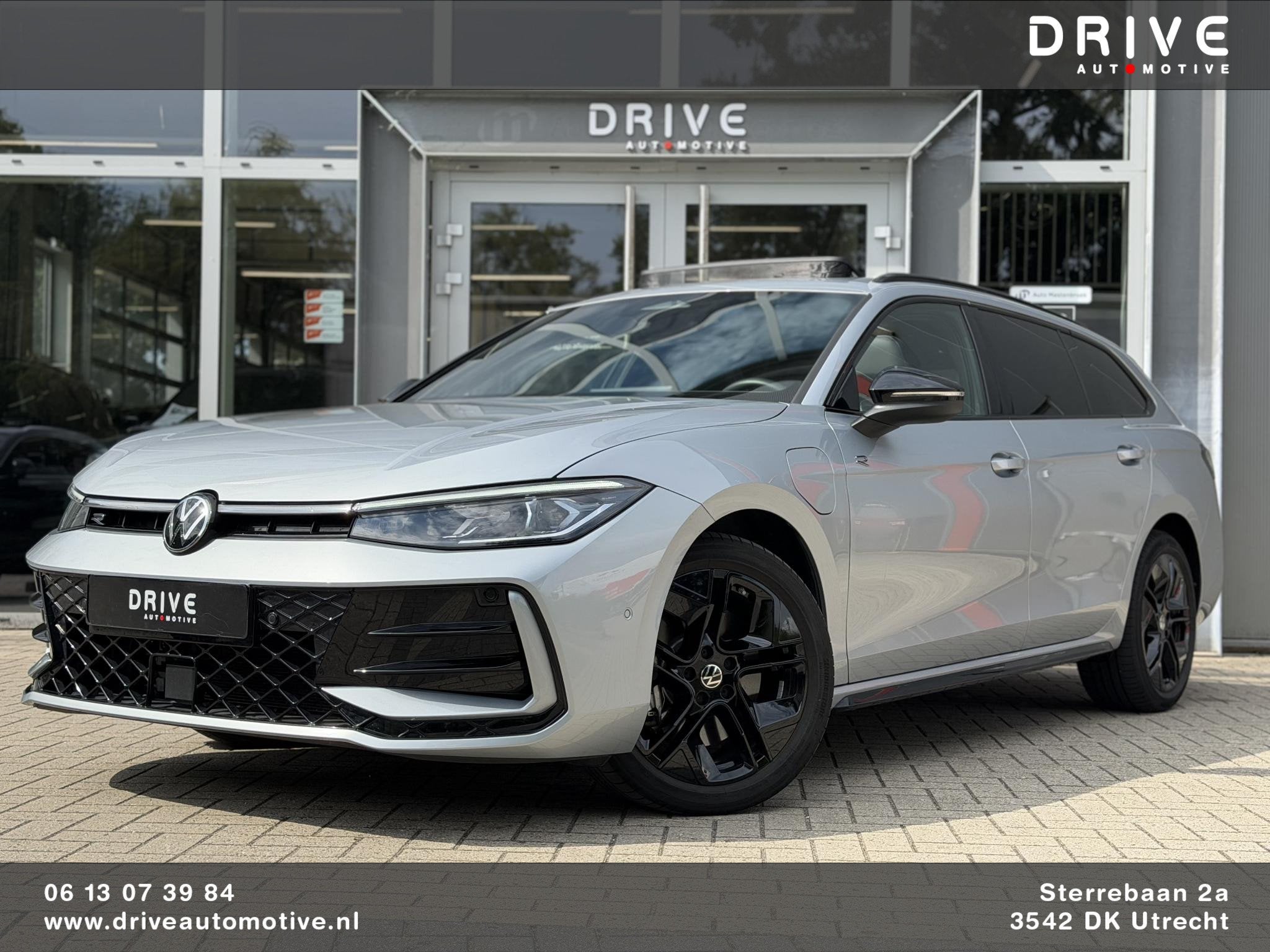 Volkswagen Passat Variant 1.5 eHybrid R-Line |Pano|Leer|Memo, Auto's, Volkswagen, 2000 kg, 150 min, 26 kWh, Hybride Elektrisch/Benzine