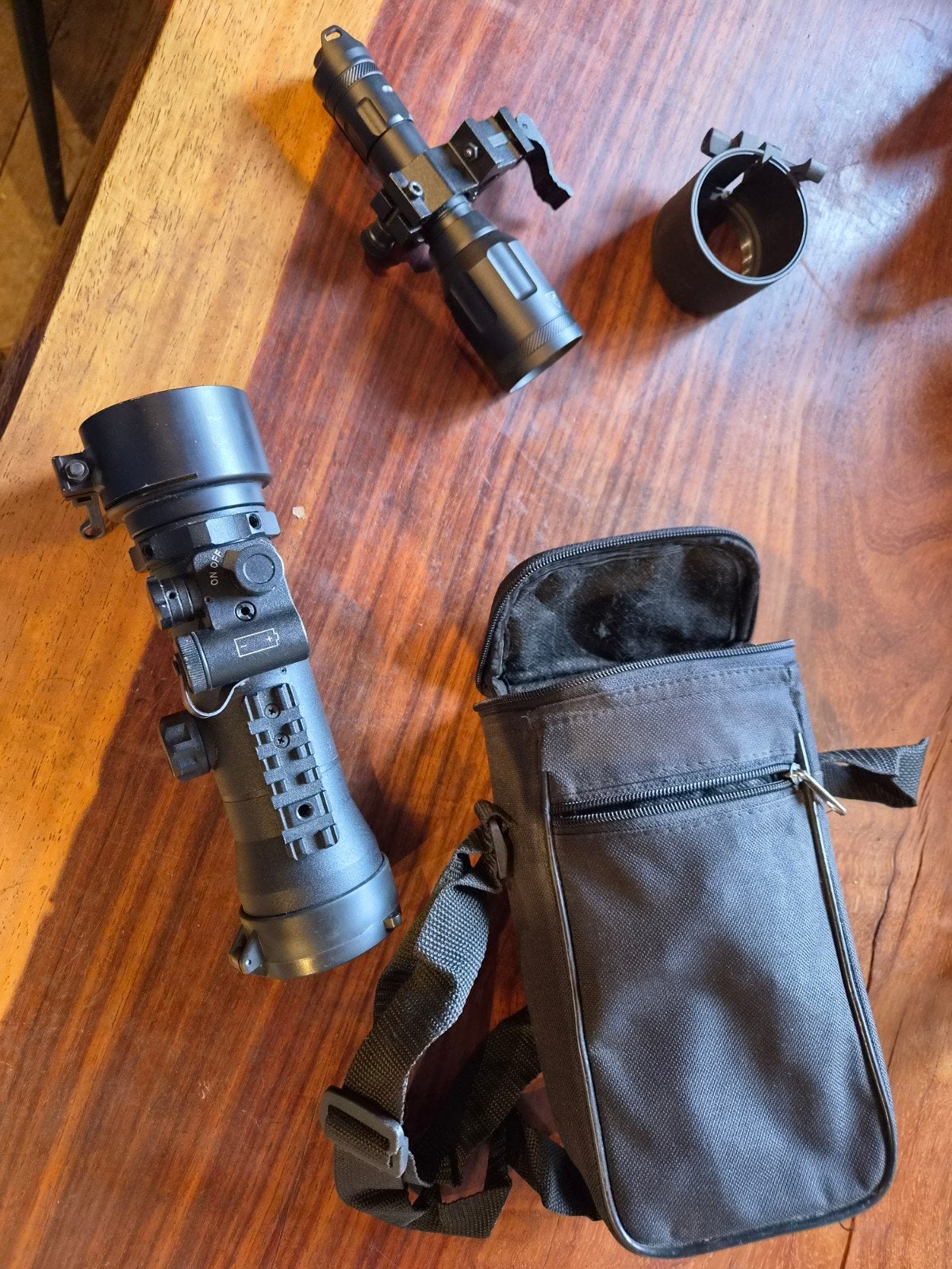 Dipol DN34 pro zwart wit met Maximtack HD-IR Pro Gen3 Dimbar, Ophalen of Verzenden, Gebruikt