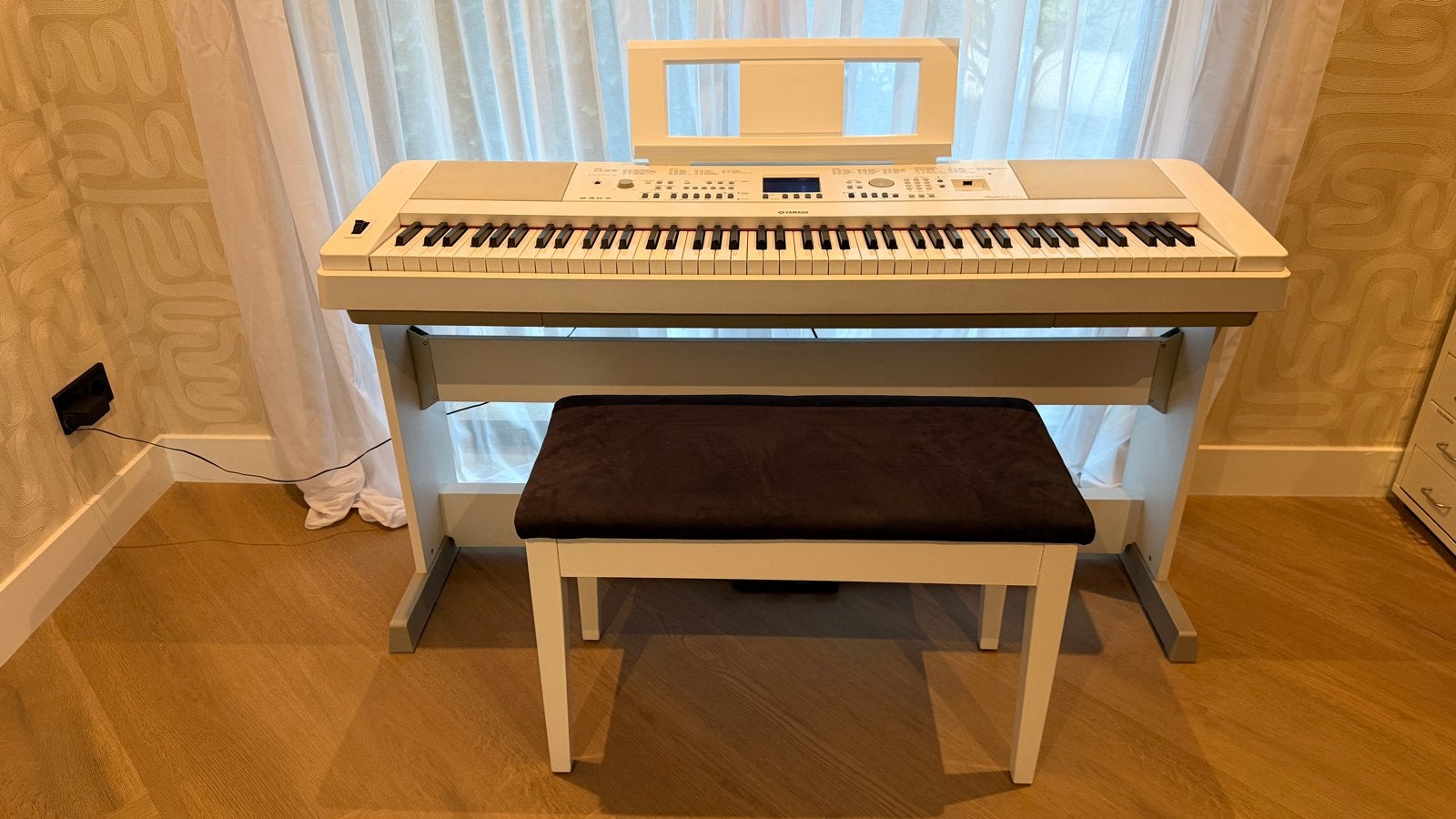 Yamaha DGX 650 Digitale Piano - Geweldig Geluid, Muziek en Instrumenten, Piano's, Ophalen, Wit, Digitaal, Zo goed als nieuw