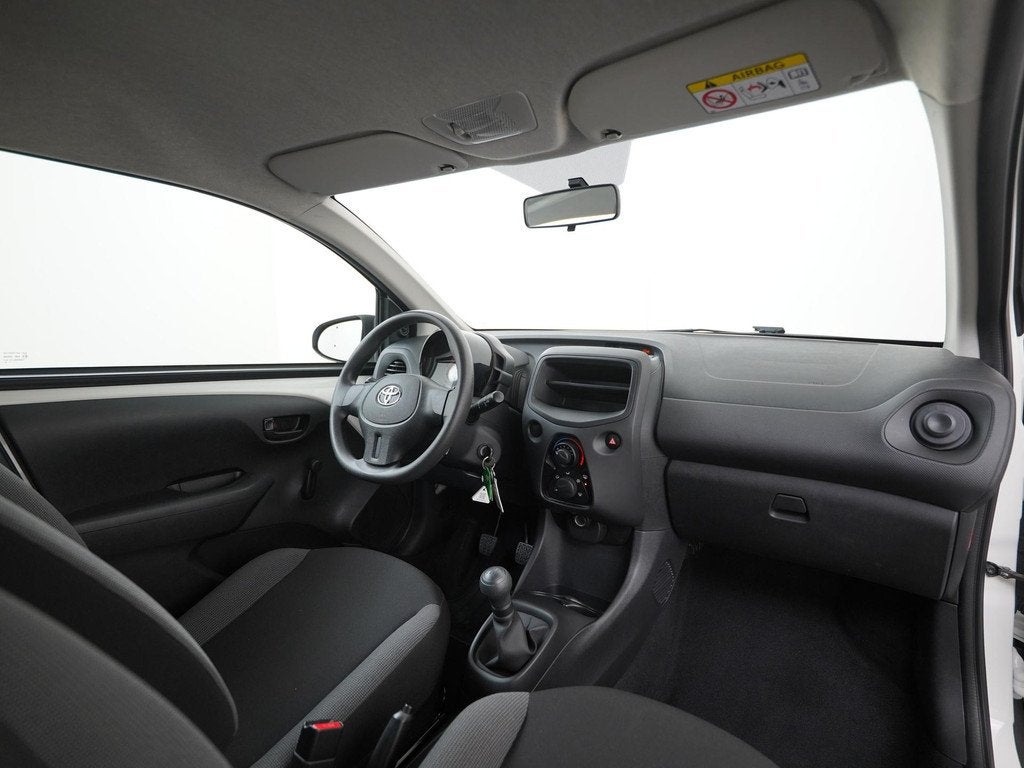 Toyota Aygo 1.0 VVT-i x | 12 mnd Garantie | Zondag Open!, Auto's, Toyota, Voorwielaandrijving, 12 maanden, Stof, Gebruikt