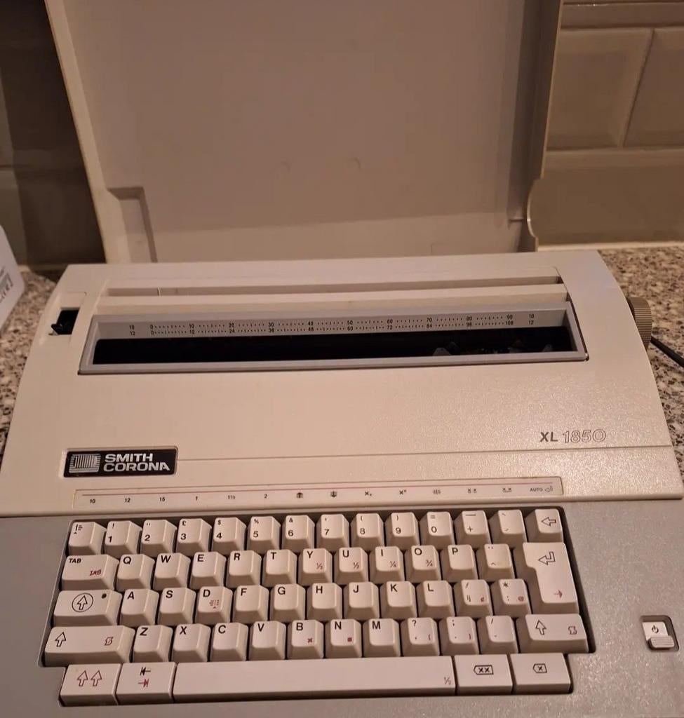 Typemachine, Ophalen of Verzenden
