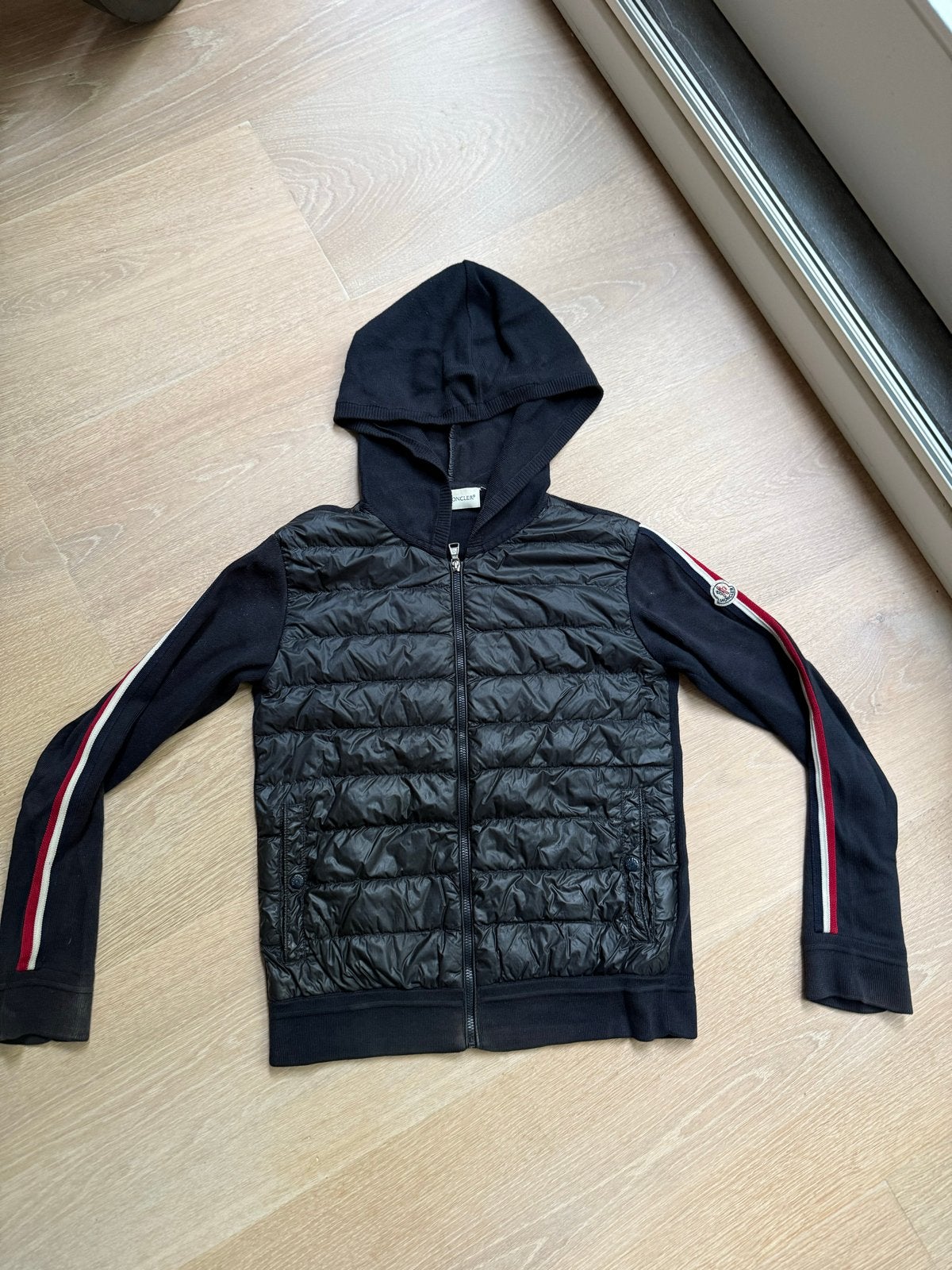 Moncler jas/vest voor jongens - Zo goed als nieuw, Ophalen of Verzenden, Zo goed als nieuw, Jongen