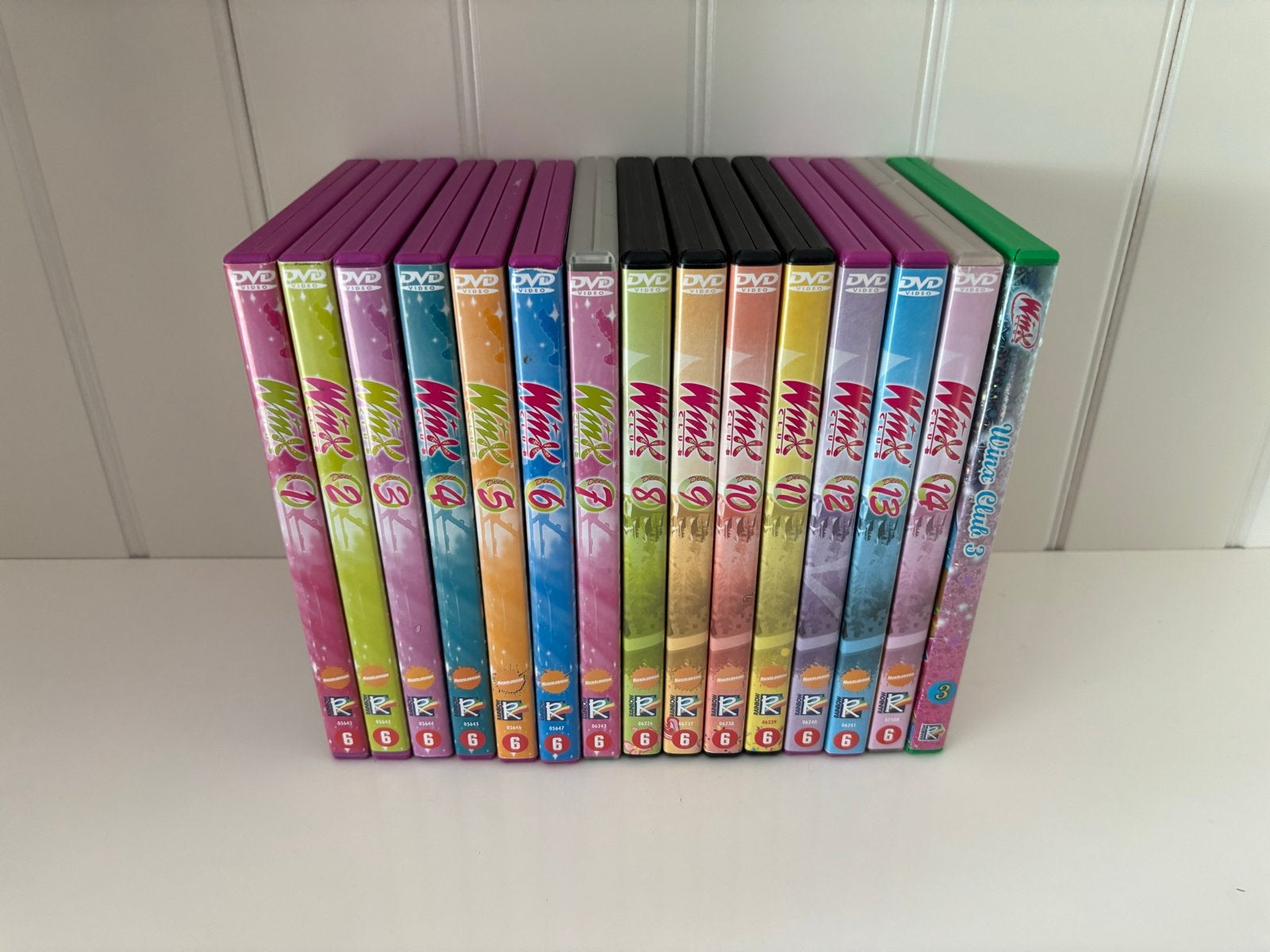 Winx Club DVD Collectie - seizoen 1 en 2 compleet + 1 gratis, Cd's en Dvd's, Gebruikt, Animatie, Verzamelbox, Alle leeftijden
