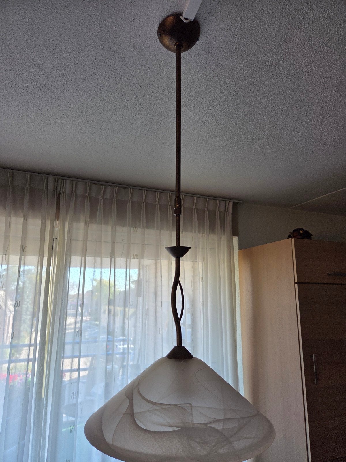 Hanglamp met glazen kap - uitstekende staat, Huis en Inrichting, Ophalen, Modern klassiek, E27 (groot), Zo goed als nieuw