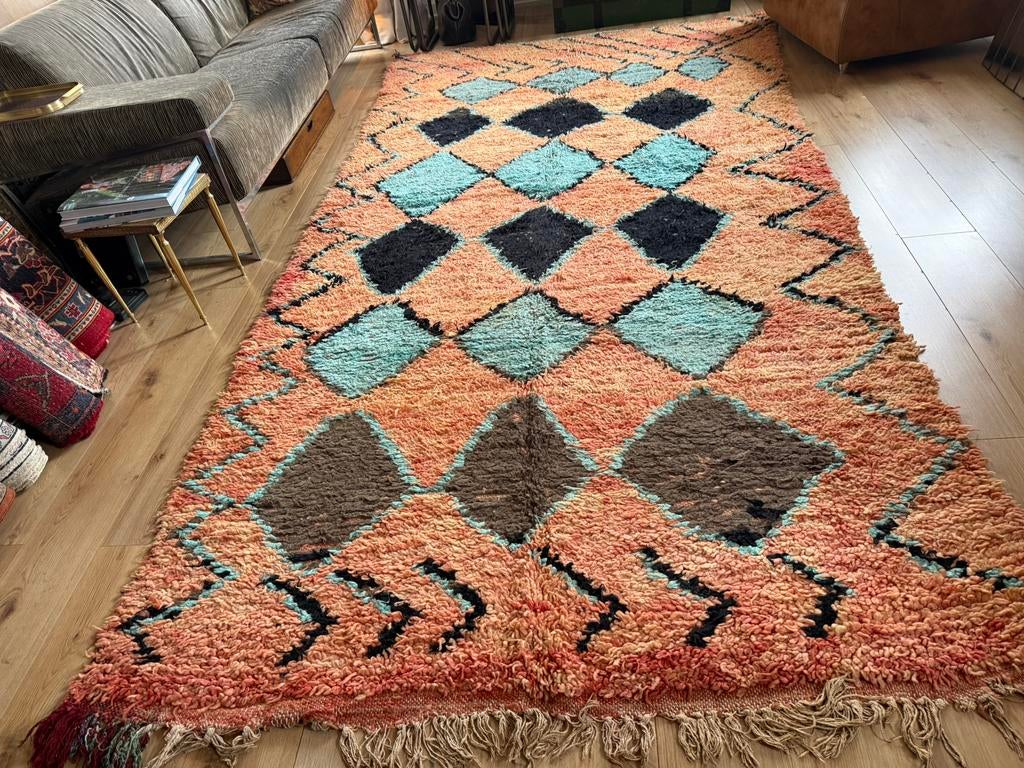 Groot Vintage Marokkaans tapijt  355  x178 cm – handgemaakt, Gebruikt, 1053ML, Amsterdam, Info@bababoho.com, 150 tot 200 cm