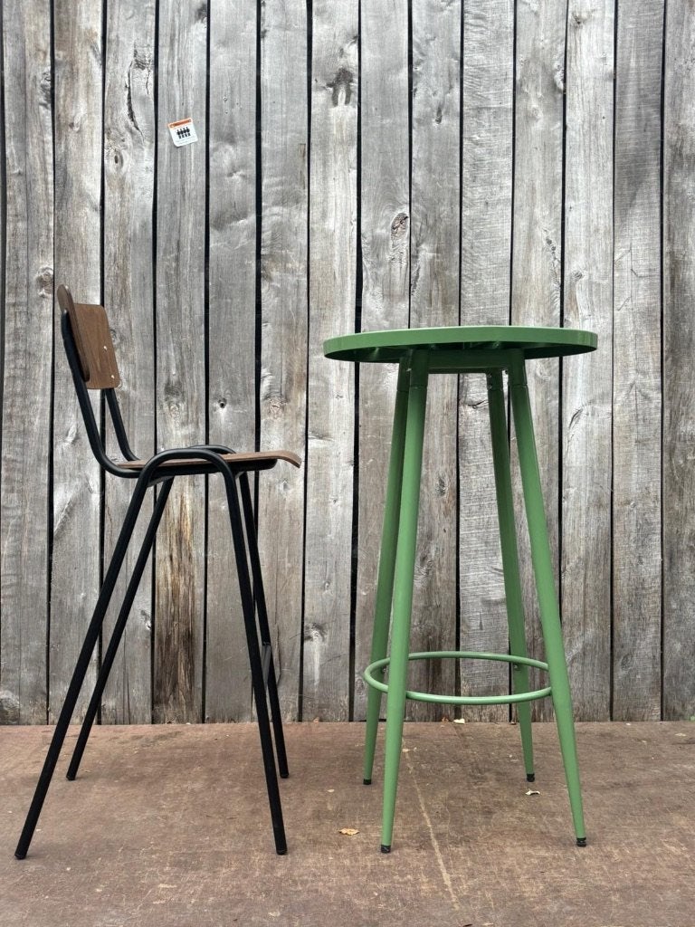 Barkruk , eilandkruk | 20 op voorraad (bijbestellen kan), 5 krukken of meer, Met voetsteun, 60 tot 90 cm, Nieuw