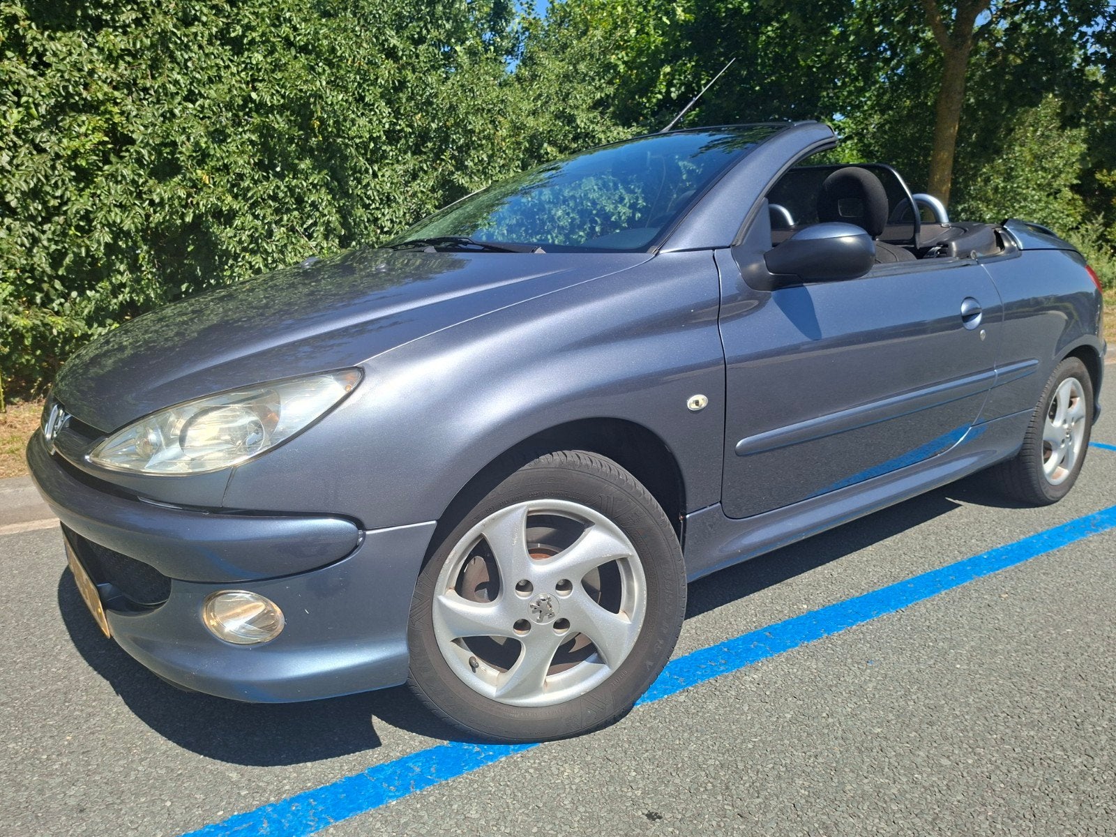Peugeot 206 1.6 16V CC 2007 Grijs, Auto's, Peugeot, Voorwielaandrijving, Stof, 4 cilinders, Cabriolet