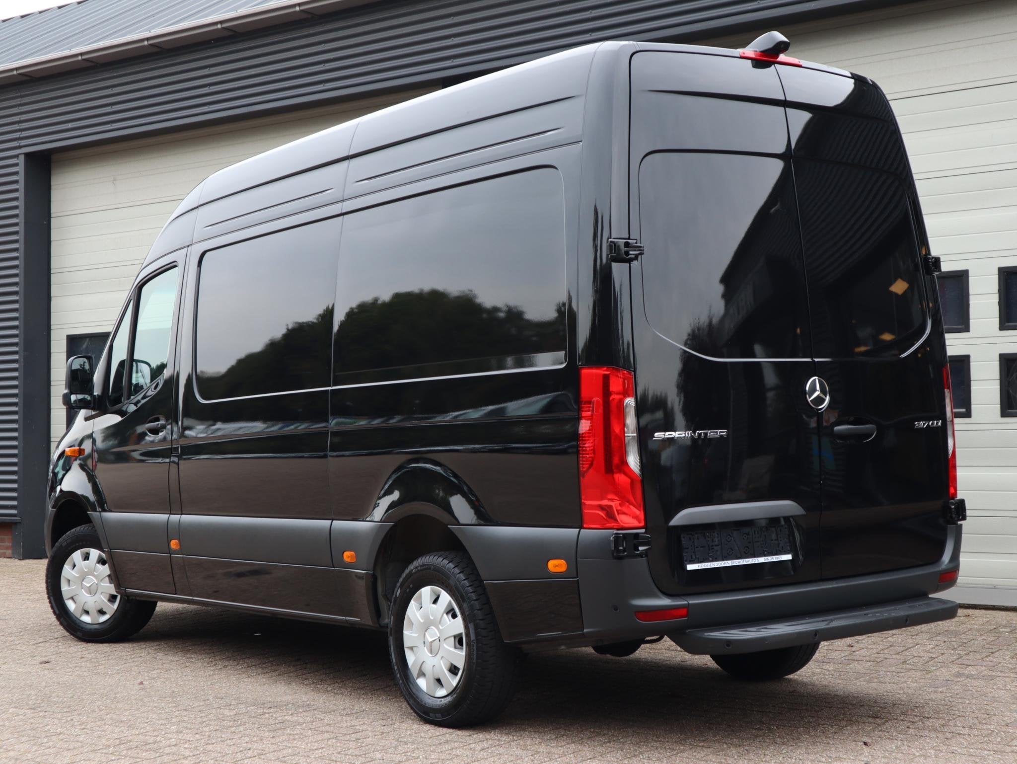 Mercedes-Benz Sprinter 317 CDI Automaat L2H2 LED - 3,5t kg T, Auto's, Automaat, Verwarmde buitenspiegels, Euro 6, 4 cilinders