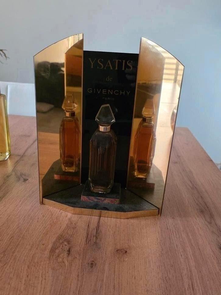 Ysatis de Givenchy Parfum met Display, Ophalen of Verzenden, Parfumfles, Gevuld